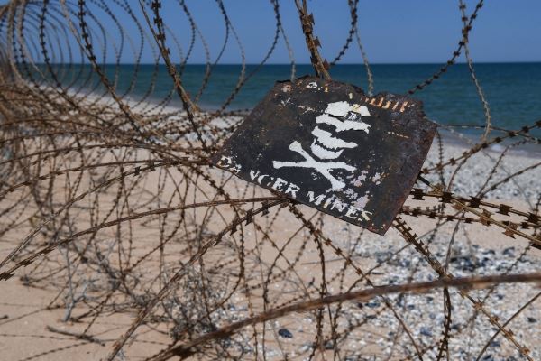 Непрофессионализм украинских ВМС: в Минобороны РФ предупредили об угрозе судоходству в Чёрном море из-за дрейфующих мин