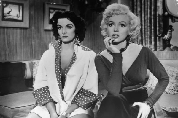 Успешный дуэт, яркие платья и несправедливые гонорары: 70 лет назад вышел фильм «Джентльмены предпочитают блондинок»